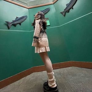 Meet your Posher, Iris